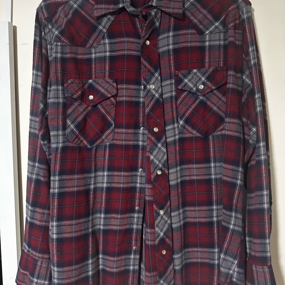 Wrangler Red and Blue Casual Button Down Shirt